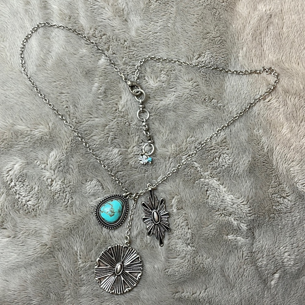 Turquoise/Silver Necklace